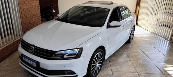 VOLKSWAGEN JETTA 2.0 TSI HIGHLINE 211CV GASOLINA 4P TIPTRONIC